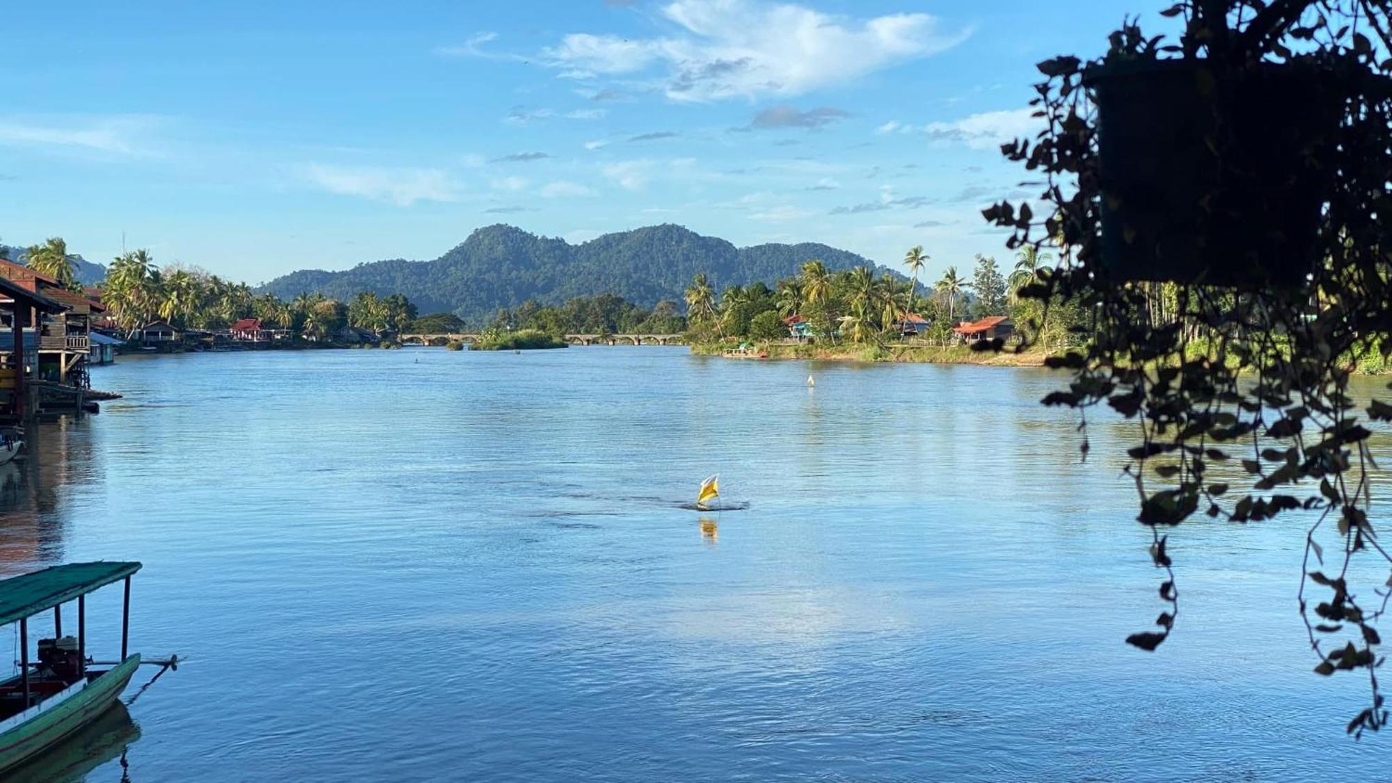 Souksanh River Bungalow Muang Khong Экстерьер фото